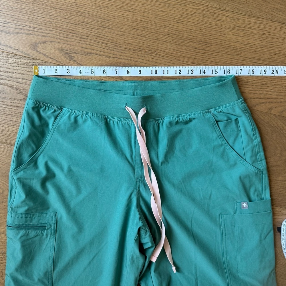 Figs Yola FreeX Lined Skinny Scrub Pant - Ladies Size L - Eucalyptus - EUC - Picture 7 of 10